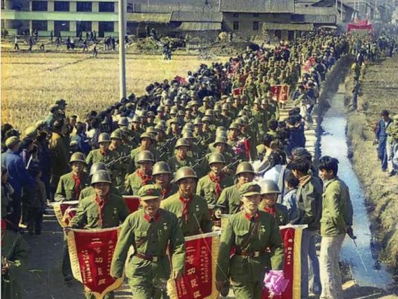 探索英雄之路，走进神秘的118团，走进神秘的英雄之路，揭秘传奇的118团