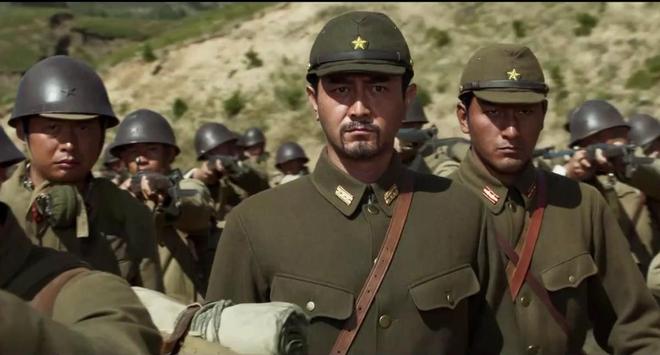 探索中国军事历史中的独特篇章，90式军服，中国军事历史独特篇章，探索90式军服的发展历程