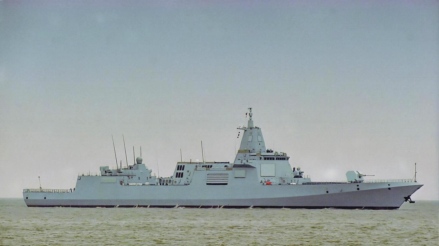 海军70周年阅舰式中的明星战舰,中国海军新型导弹驱逐舰055的荣耀时刻,中国海军新型导弹驱逐舰055在70周年阅舰式中的荣耀瞬间