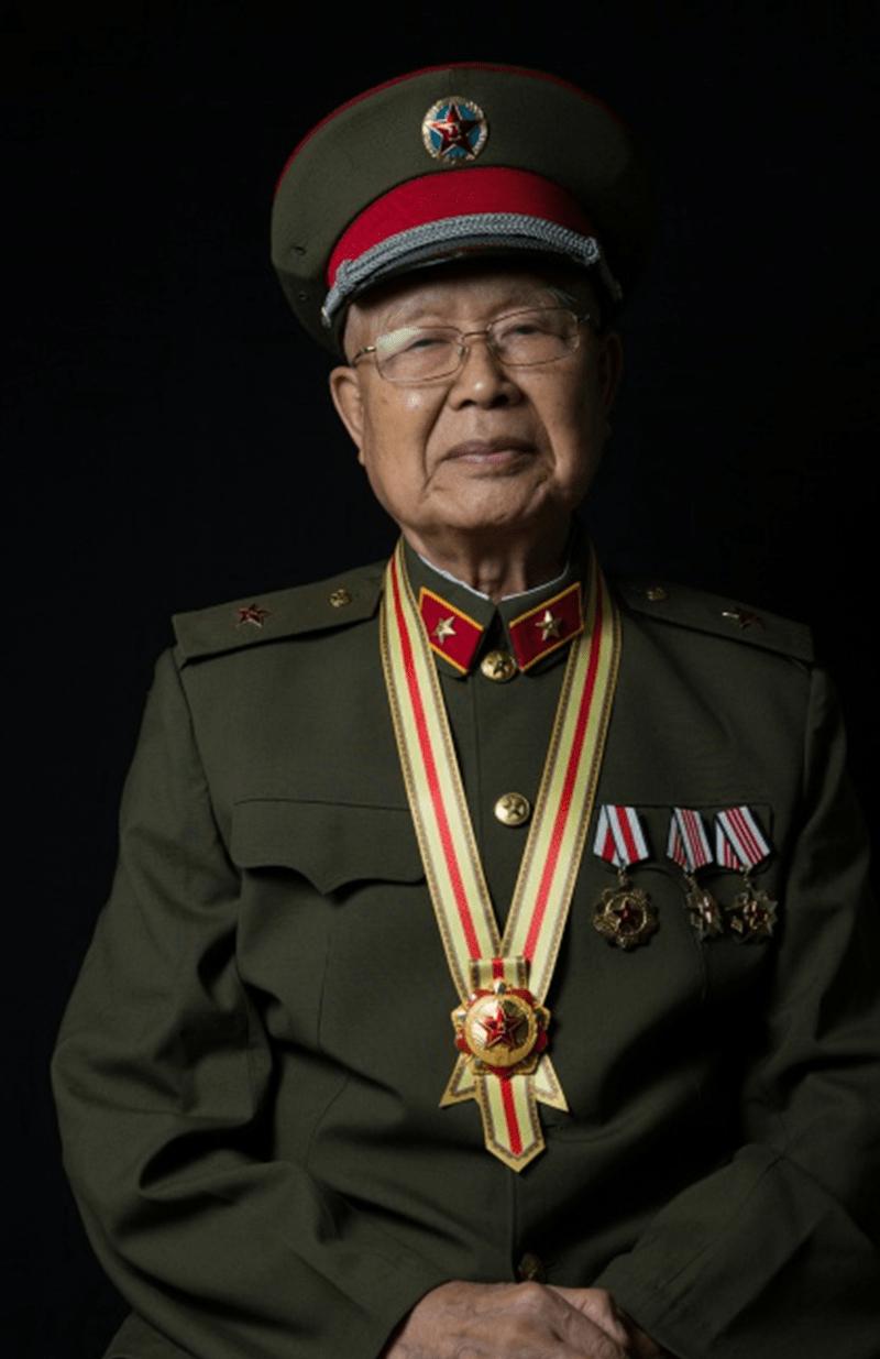 八一勋章的获得者待遇，荣誉与实质的双重肯定，八一勋章获得者荣誉与待遇，双重肯定的荣耀