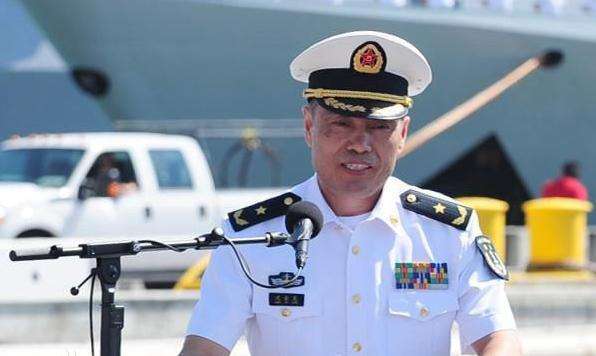 黄石舰舰长邓小全,海军精英的杰出代表,黄石舰舰长邓小全,海军精英典范