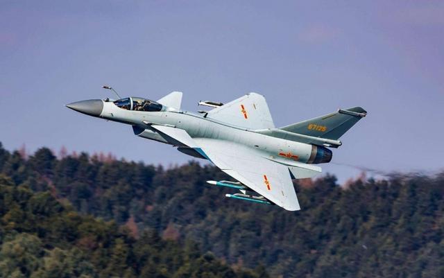 歼-10C战斗机的深度评价,歼-10C战斗机的全面深度评价