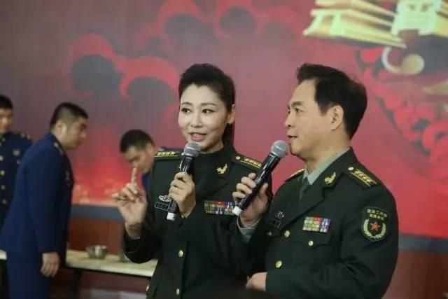 军事女主持人,展现力量与魅力的独特风采,军事女主持人,力量与魅力的独特展现