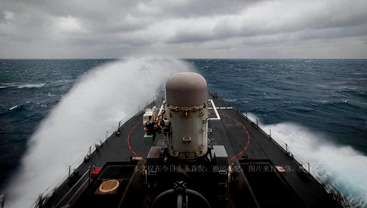 美军年内首次穿越海峡，战略调整的深刻影响，美军首次穿越海峡行动揭示战略调整的深远影响