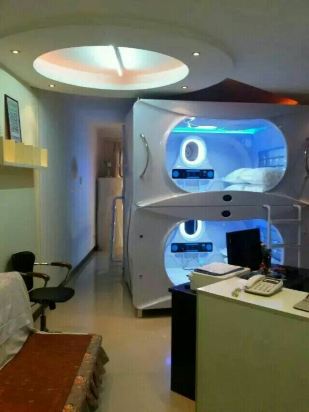 太空舱图片,探索宇宙的神秘之窗,太空舱图片,揭开宇宙神秘面纱的窗口