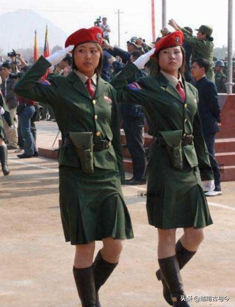 荣耀时刻，回顾XXXX年国庆阅兵中的方队风采，荣耀时刻，回顾XXXX年国庆阅兵中的方队风采与风采展示