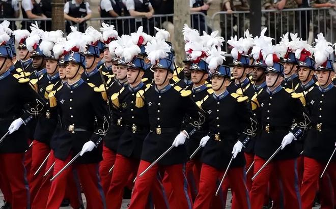 世界国庆阅兵,展现国家力量与荣耀,全球国庆阅兵,国家力量与荣耀的展示