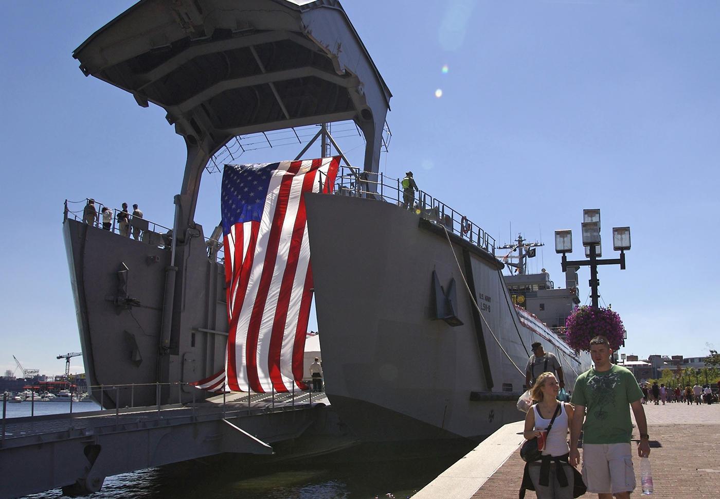 全球各国航母排水量对比研究,全球航母排水量对比研究,揭示各国海军实力差距