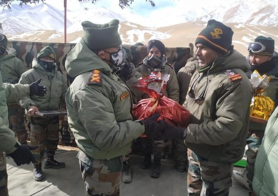 解放军与陆军,职责与区别的深度解析,解放军与陆军职责与区别的深度剖析