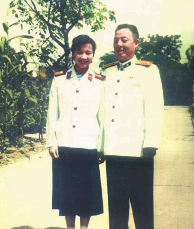 丁晓军将军的妻子,背后的支持与爱的力量,丁晓军将军妻子,背后的支持与爱的力量闪耀如光