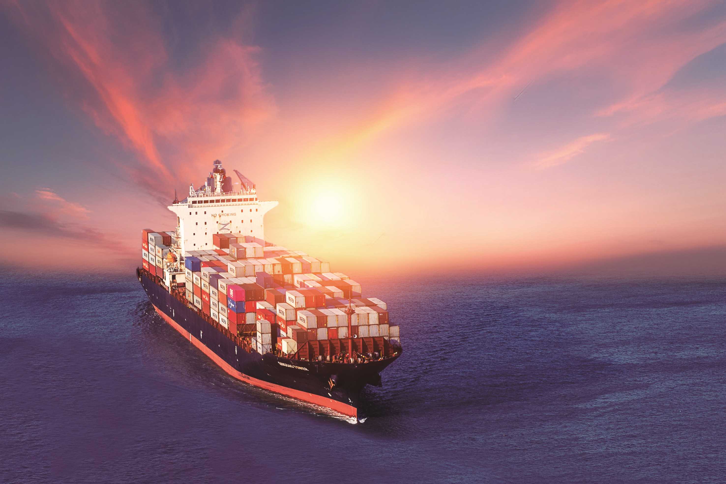 凤凰网新闻深度解析,航运业的变革与挑战,凤凰网新闻深度剖析,航运业的变革与面临的挑战