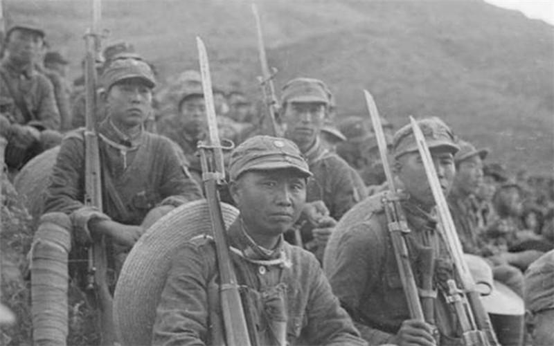 关于中国人民解放军第XXX师的简介,中国人民解放军第XXX师简介